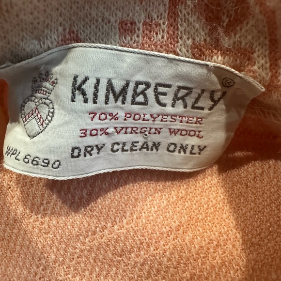 1960s Kimberly Peach Virgin Wool/Poly Blend Peach Geometric Pattern on Off Whit - Picture 6 of 6